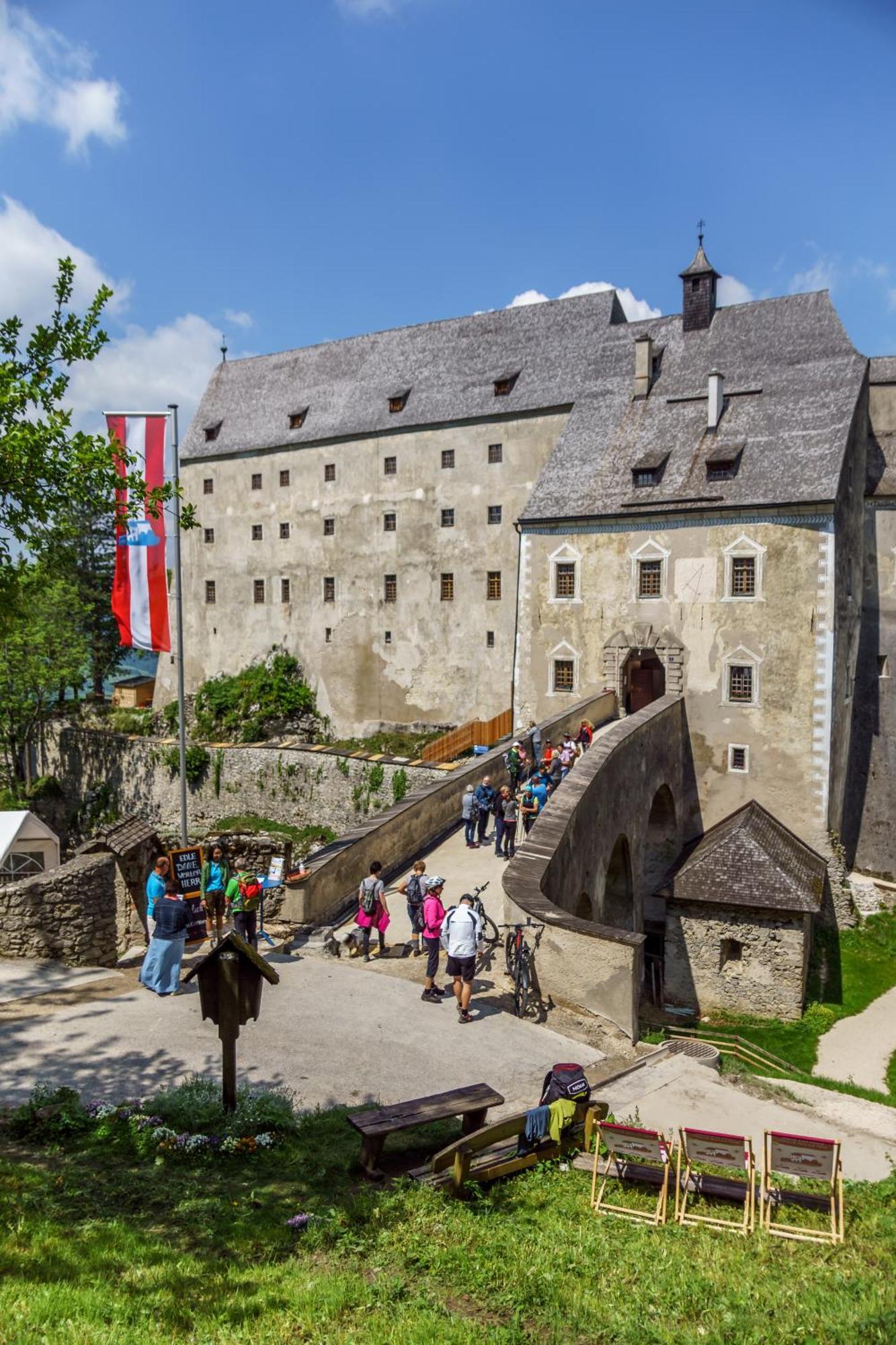 Отель Burg Altpernstein Micheldorf in Oberosterreich Экстерьер фото