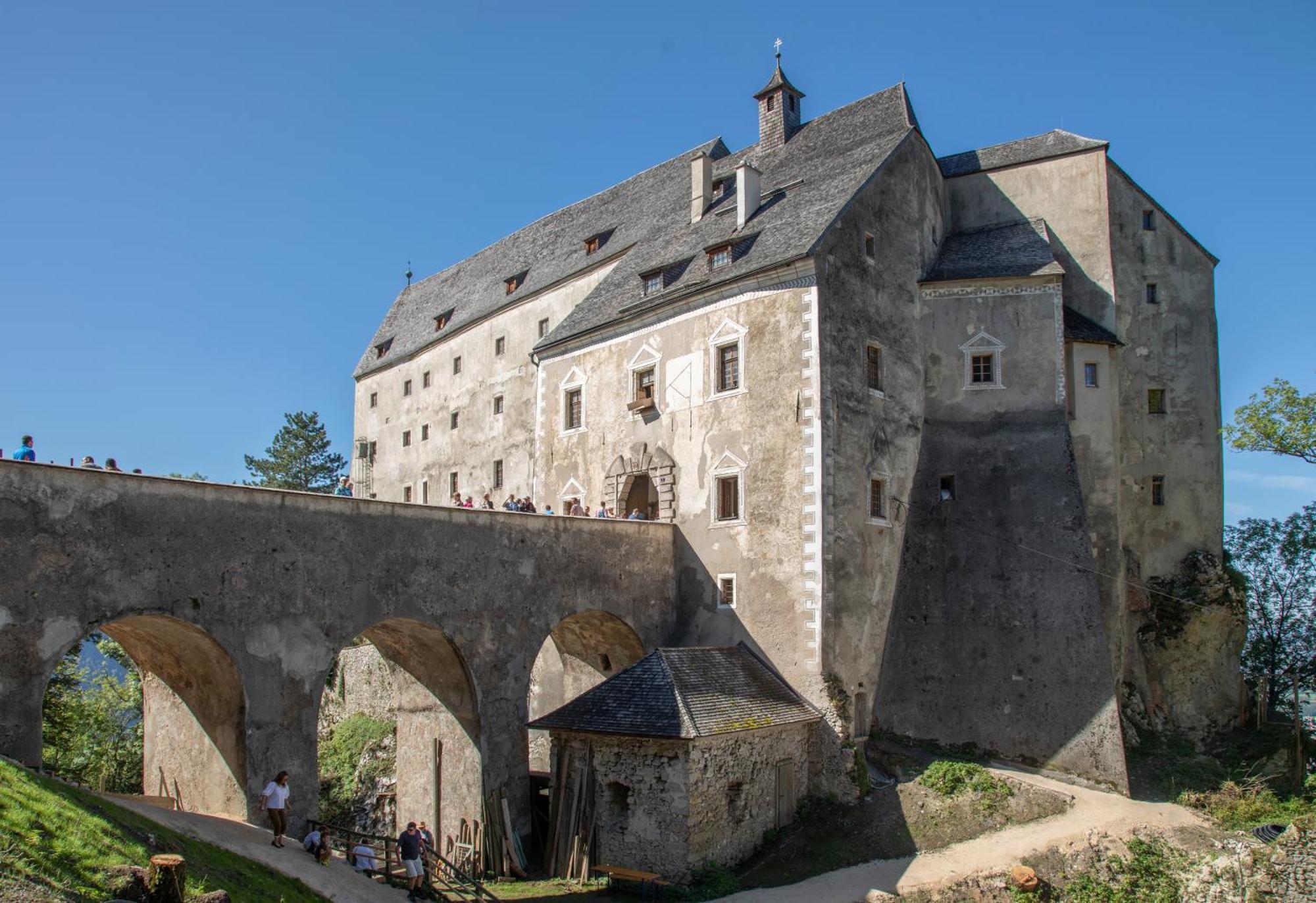 Отель Burg Altpernstein Micheldorf in Oberosterreich Экстерьер фото